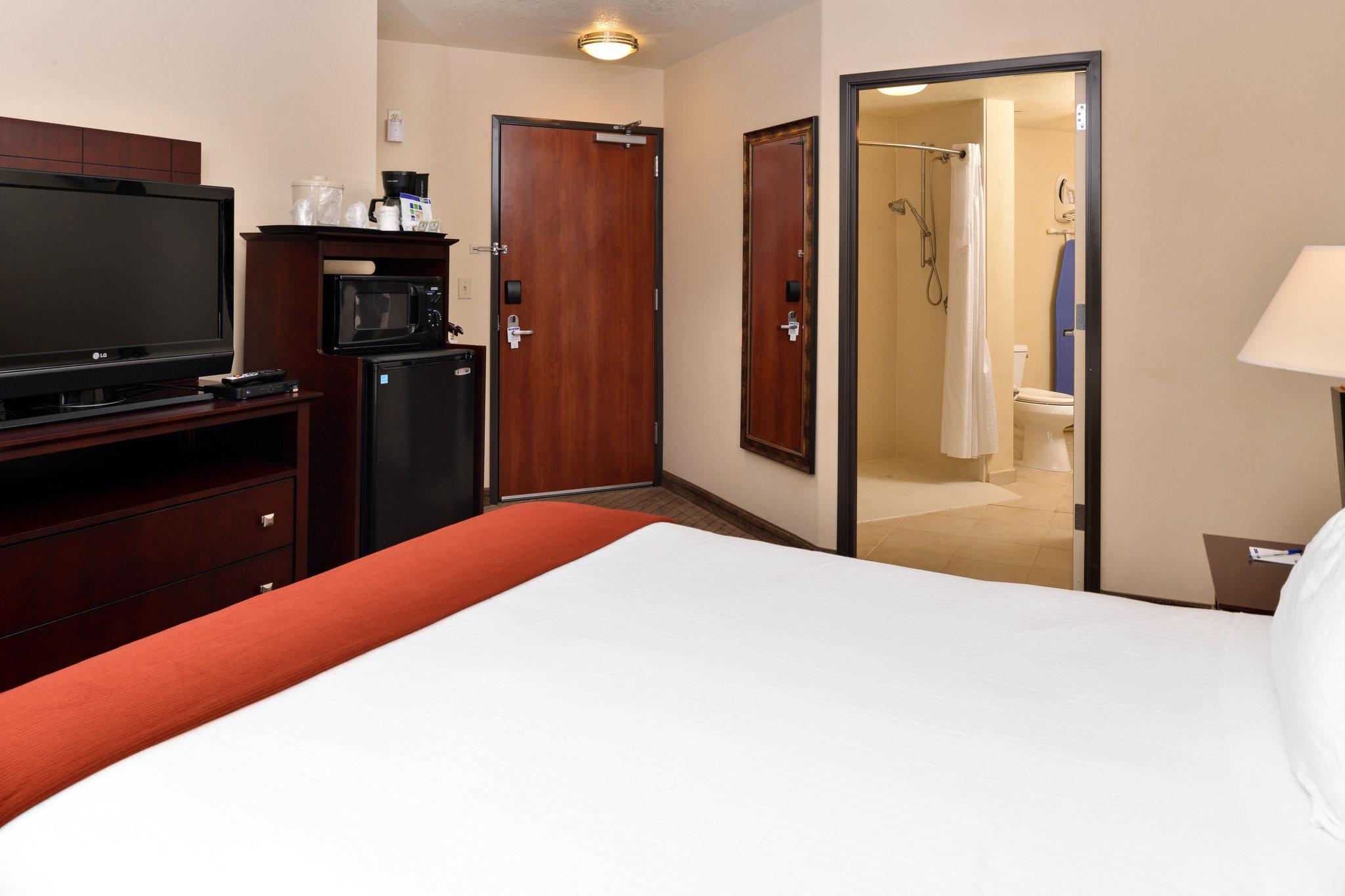 Hampton Inn & Suites تيغارد المظهر الخارجي الصورة
