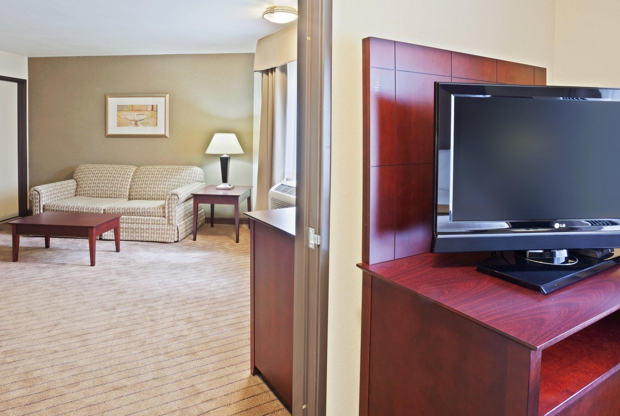 Hampton Inn & Suites تيغارد المظهر الخارجي الصورة