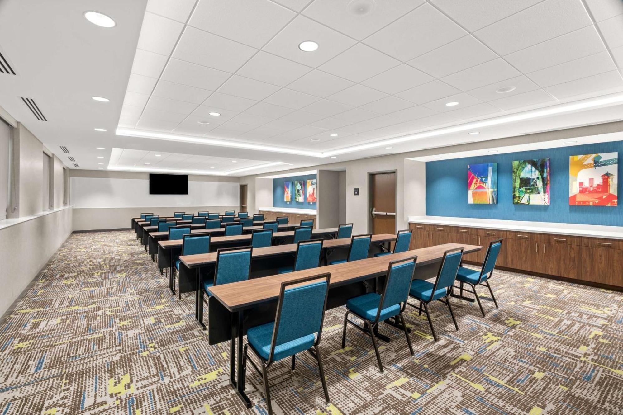 Hampton Inn & Suites تيغارد المظهر الخارجي الصورة
