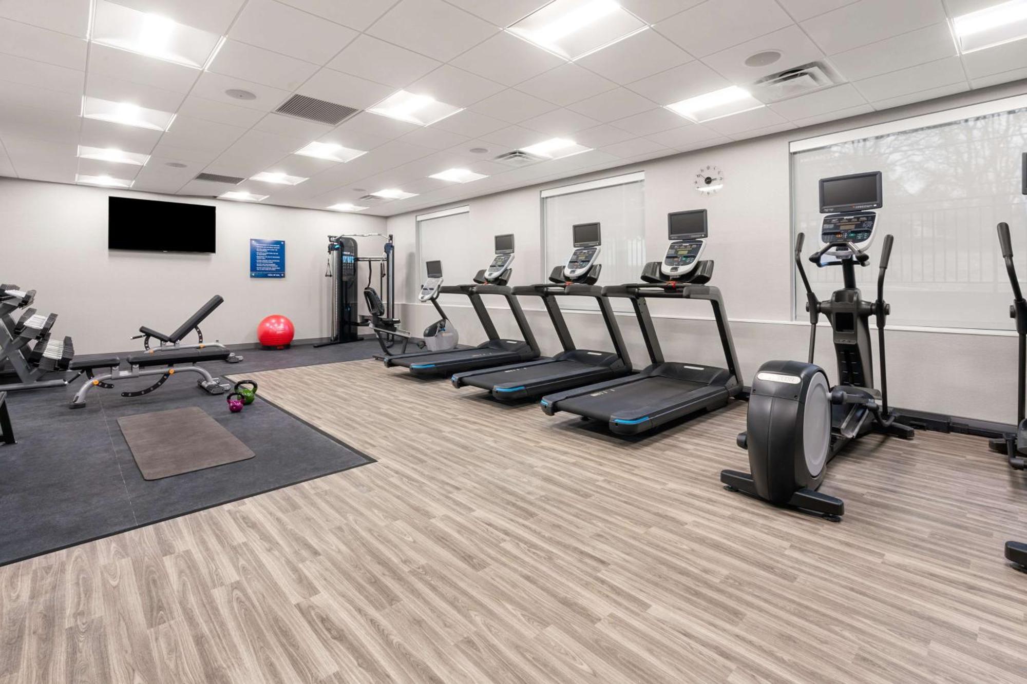 Hampton Inn & Suites تيغارد المظهر الخارجي الصورة