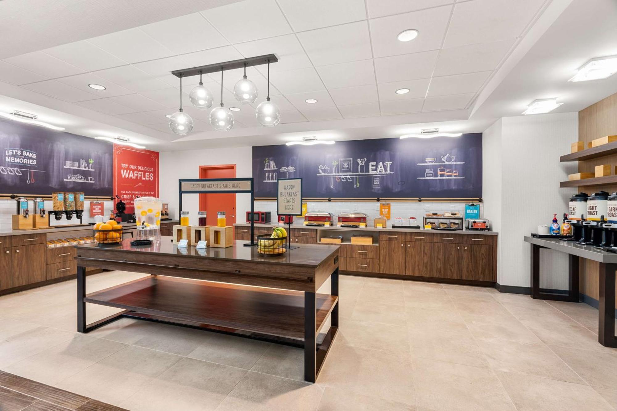 Hampton Inn & Suites تيغارد المظهر الخارجي الصورة