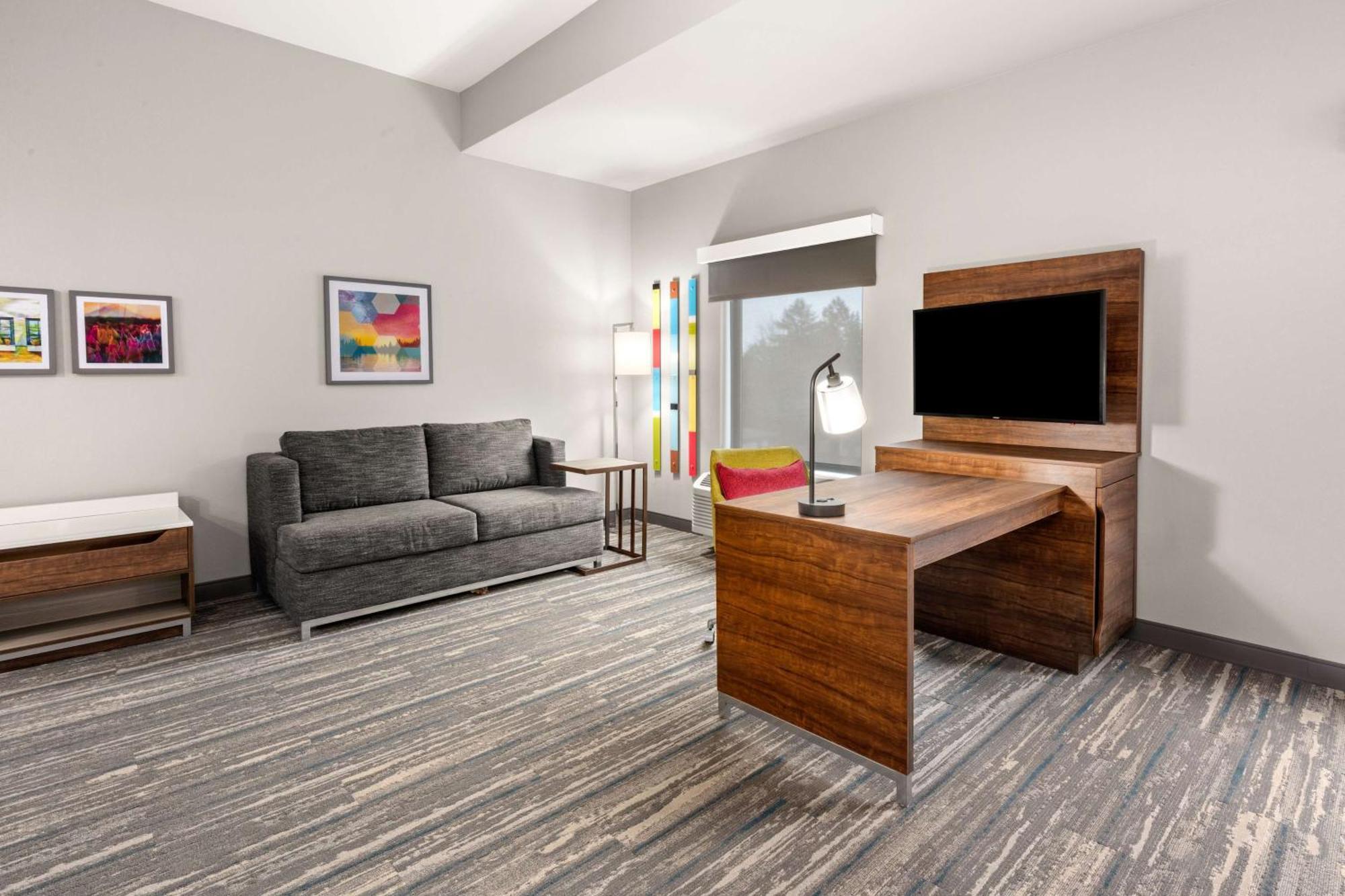 Hampton Inn & Suites تيغارد المظهر الخارجي الصورة